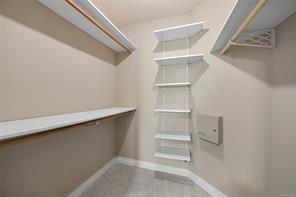 585 HANSEN Ave — listing photo 23 of 54
