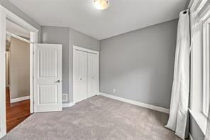 341 Sunny Dr — listing photo 18 of 50