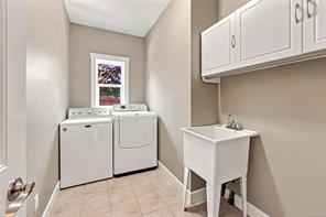341 Sunny Dr — listing photo 35 of 50
