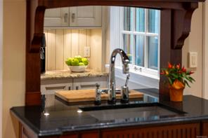1618 Rockland Ave — listing photo 21 of 68