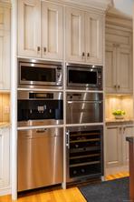1618 Rockland Ave — listing photo 22 of 68