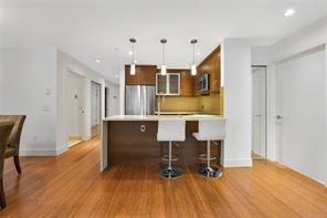 206-2589 Penrhyn St — listing photo 15 of 64