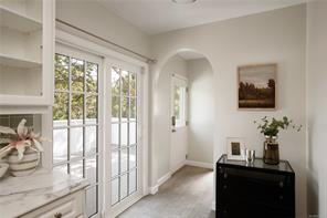 1697 Yale St — listing photo 24 of 39
