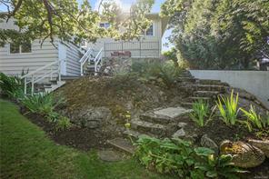 1697 Yale St — listing photo 27 of 39