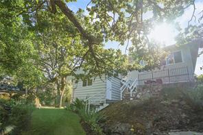 1697 Yale St — listing photo 32 of 39