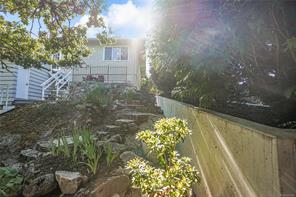 1697 Yale St — listing photo 35 of 39