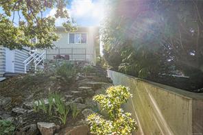 1697 Yale St — listing photo 36 of 39
