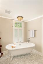 1036 Deal St — listing photo 17 of 45