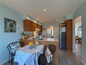 688 Albatross Cres — listing photo 15 of 46