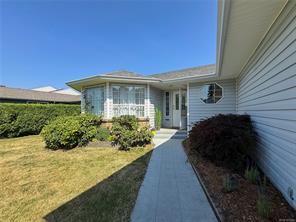 688 Albatross Cres — listing photo 42 of 46