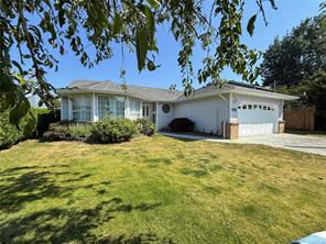 688 Albatross Cres — listing photo 43 of 46