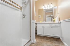 6154 Saturna Ave — listing photo 23 of 34