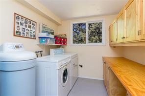 13725 Jennifer Rd — listing photo 33 of 47