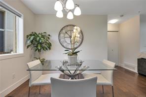 3397 Pinestone Way — listing photo 16 of 88