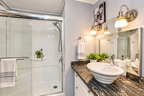 13-5838 Blythwood Rd — listing photo 17 of 34