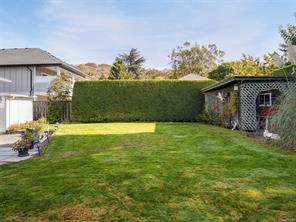 1715 Cedar Ave — listing photo 13 of 30