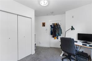 4-991 McKenzie Ave — listing photo 23 of 33