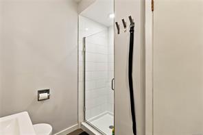 2778 Kingswood Rd — listing photo 16 of 44