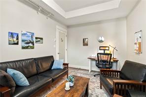 101-2220 Sooke Rd — listing photo 13 of 32