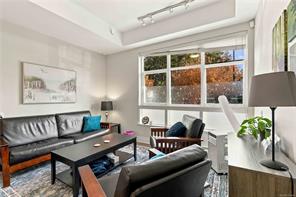 101-2220 Sooke Rd — listing photo 19 of 32