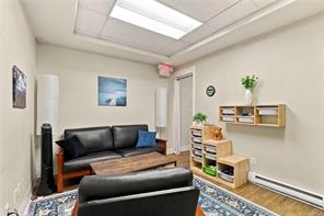 101-2220 Sooke Rd — listing photo 24 of 32