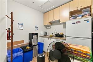 101-2220 Sooke Rd — listing photo 27 of 32