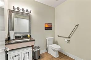 101-2220 Sooke Rd — listing photo 29 of 32
