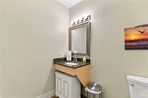 101-2220 Sooke Rd — listing photo 30 of 32