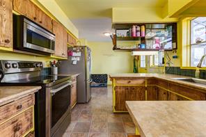 2895 Josephine St — listing photo 15 of 99