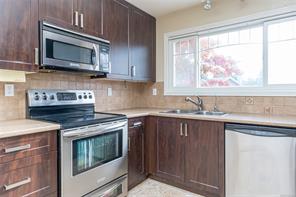 7956 Arthur Dr — listing photo 17 of 67
