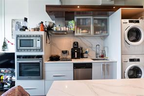 610-1029 View St — listing photo 13 of 23