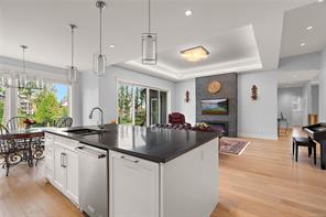 2152 Champions Way — listing photo 14 of 66