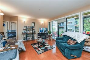 327-2300 Mansfield Dr — listing photo 14 of 40