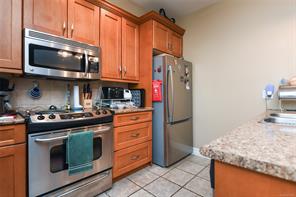 327-2300 Mansfield Dr — listing photo 19 of 40
