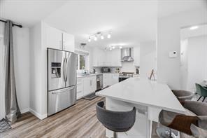 2079 Bay St — listing photo 19 of 65