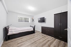 2079 Bay St — listing photo 36 of 65