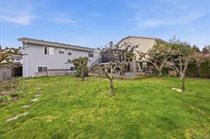 2079 Bay St — listing photo 47 of 65