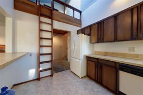 632 Erickson Rd — listing photo 14 of 24