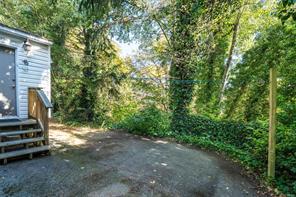 907 McAdoo Pl — listing photo 14 of 27