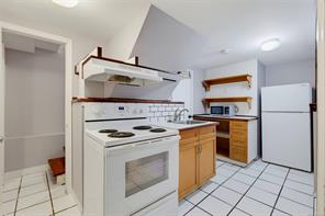 907 McAdoo Pl — listing photo 23 of 27