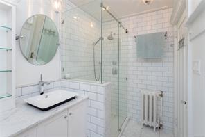 50 King George Terr — listing photo 35 of 71