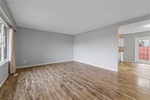 555 Weber St — listing photo 15 of 37