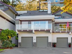 16 1063 Valewood Trail, Saanich