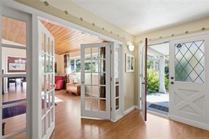 1061 Harlequin Rd — listing photo 18 of 40