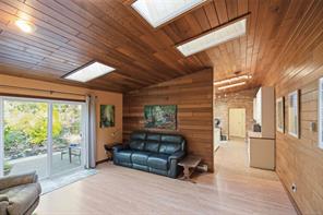1061 Harlequin Rd — listing photo 25 of 40