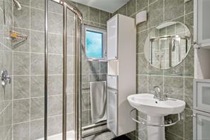 1061 Harlequin Rd — listing photo 28 of 40