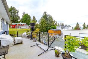 3205 Douglas St — listing photo 19 of 44