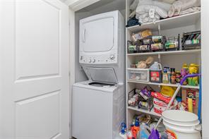 3205 Douglas St — listing photo 27 of 44