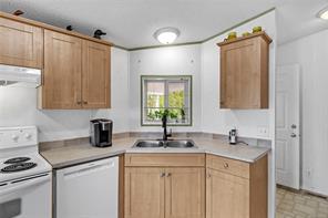 1948 Valley Oak Dr — listing photo 16 of 48