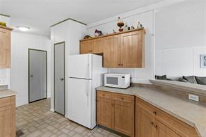 1948 Valley Oak Dr — listing photo 18 of 48
